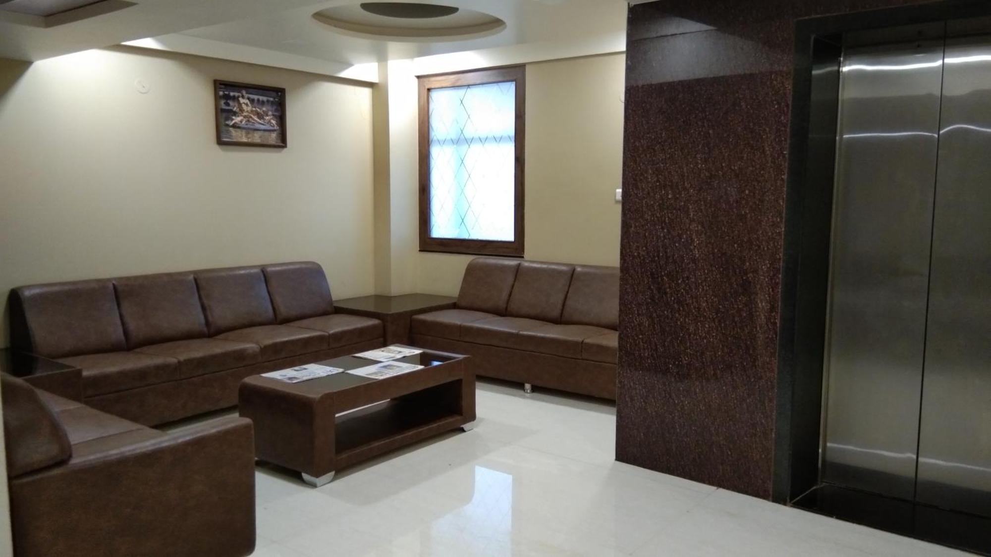 Hotel Shringar Palace Hubli Kültér fotó