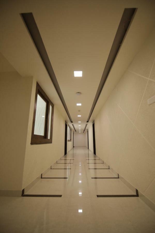 Hotel Shringar Palace Hubli Kültér fotó
