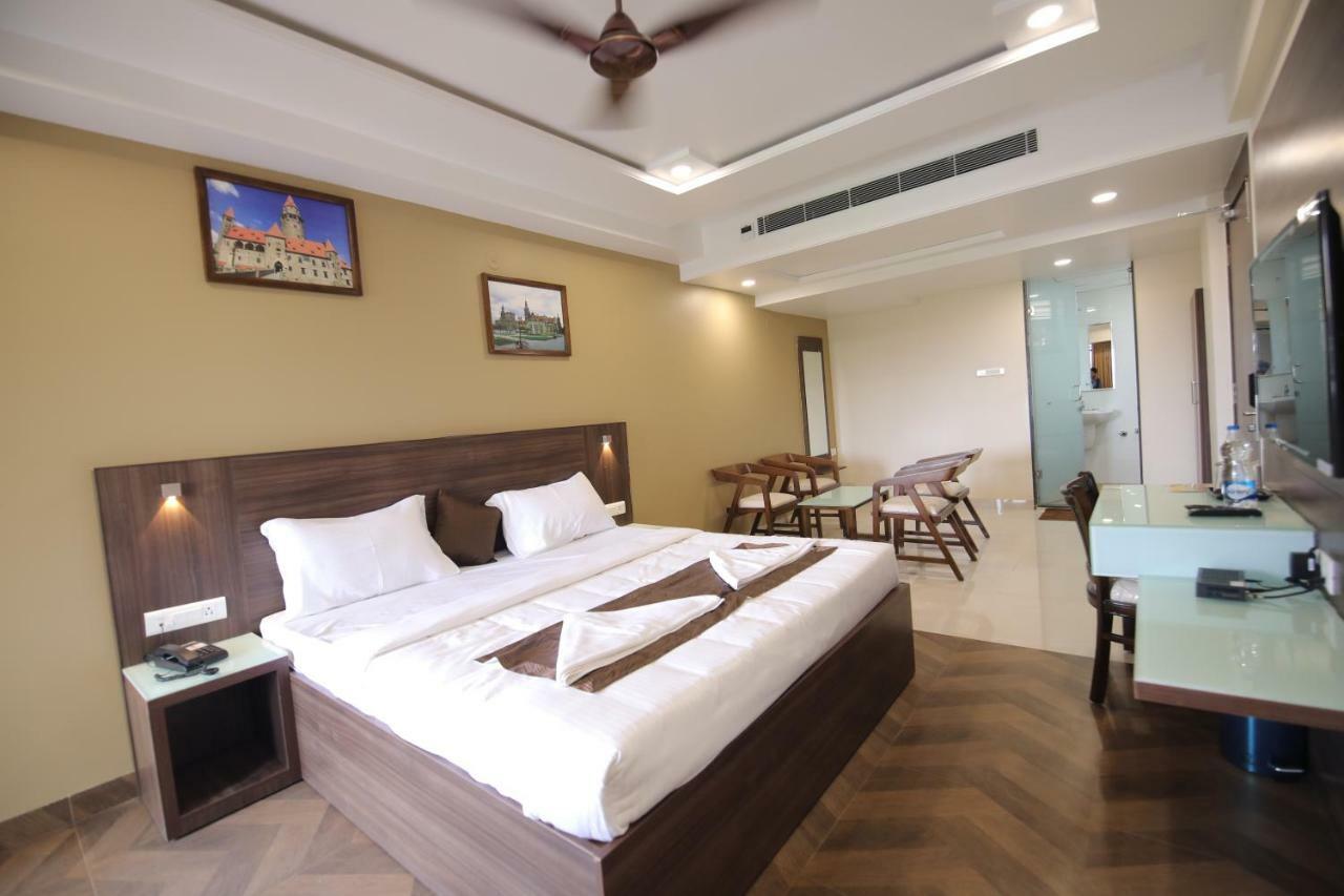 Hotel Shringar Palace Hubli Kültér fotó