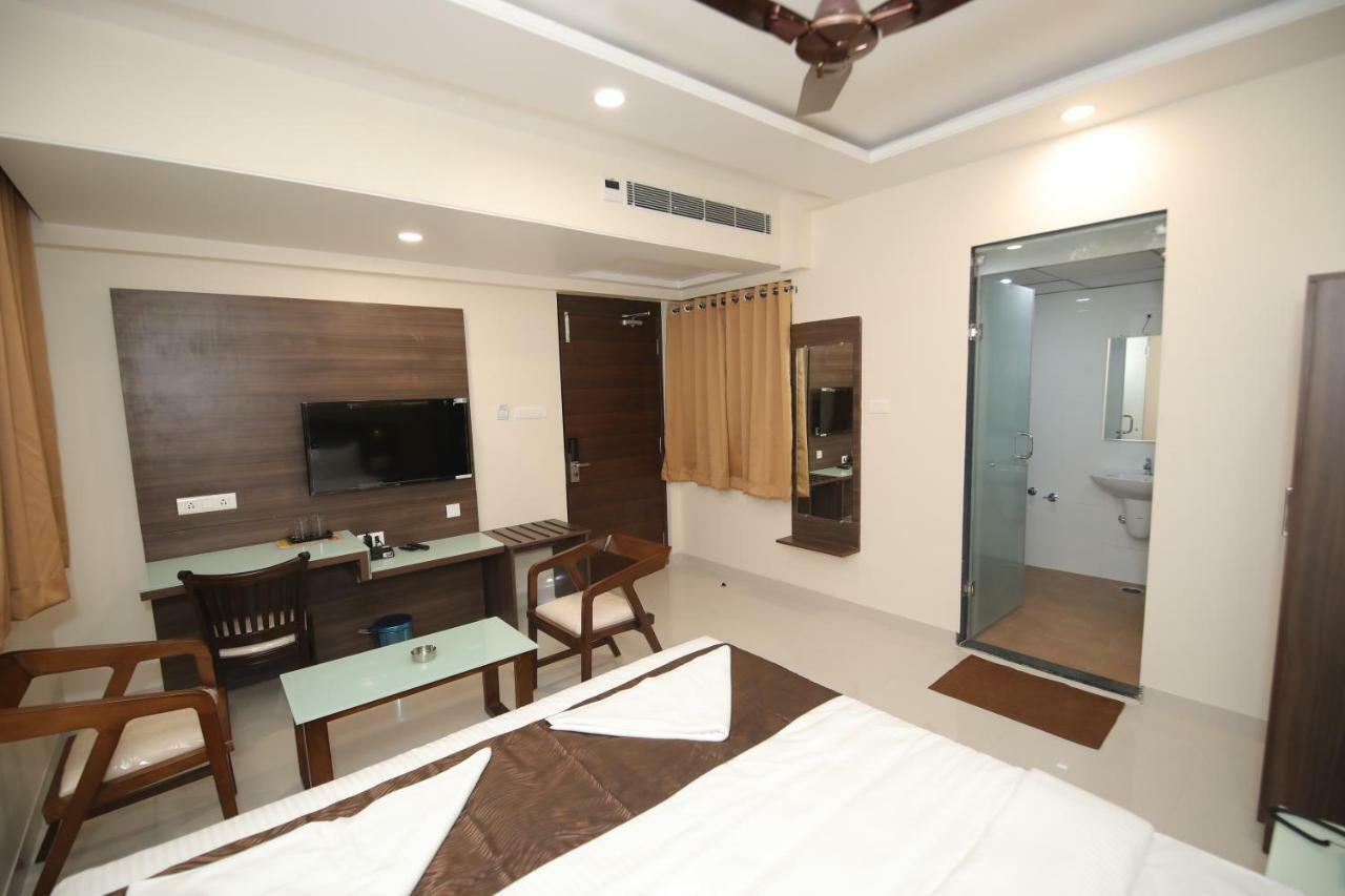 Hotel Shringar Palace Hubli Kültér fotó